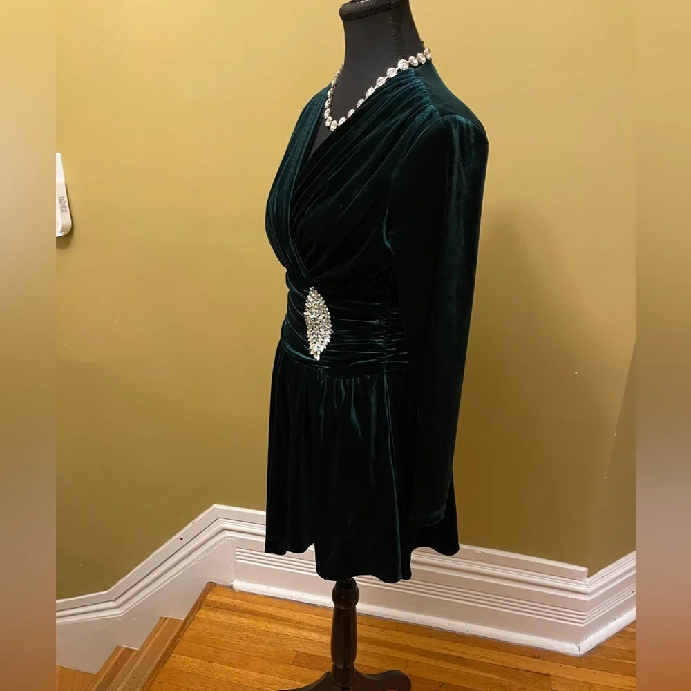 Holiday party dress - Picture 5 of 8